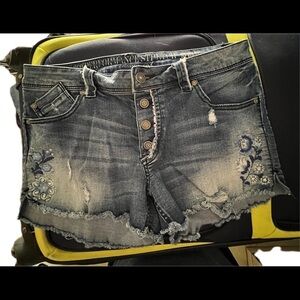 Floral Embroidered Distressed Denim Button Fly Shorts Size 9